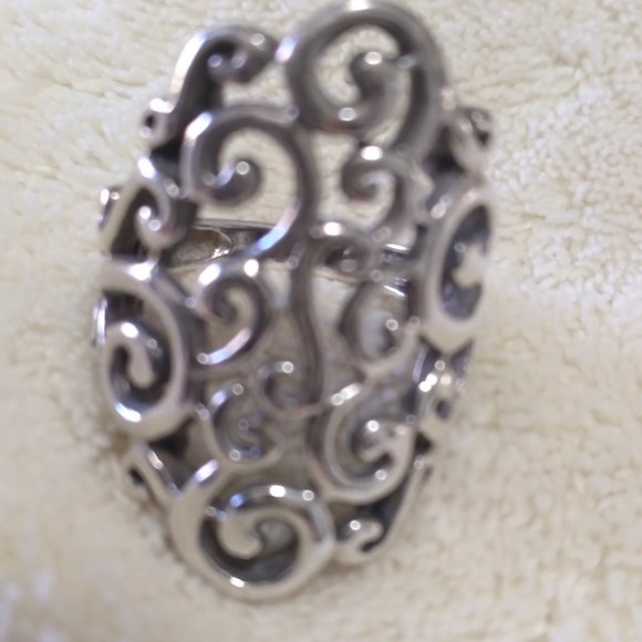 STERLING SILVER SIGNATURE SCROLL RING - Picture 2 of 2